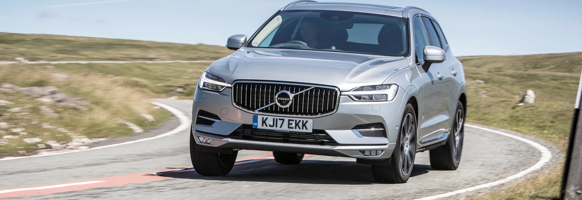 Volvo XC60 D4 AWD Momentum Pro SUV Review 